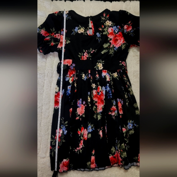 Toddler Girls Floral Print Pleated Hem Puff Sleeve Belted Dress - Picture 5 of 10